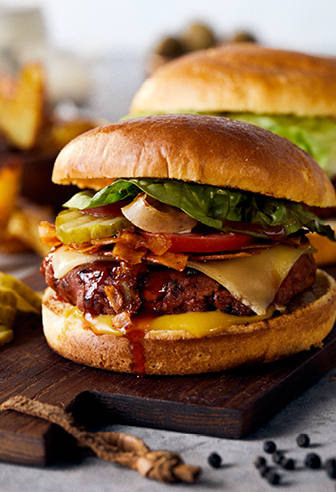 Smokey Beer and Whiskey Burger mit veggie best burger